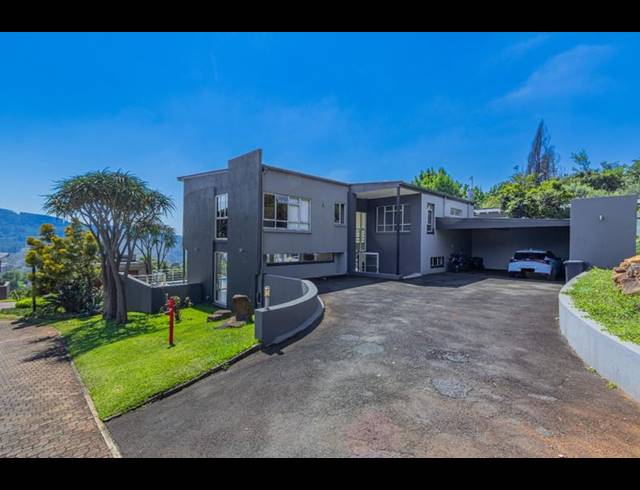 4 BEDROOM HOUSE FOR SALE IN MONTROSE